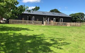 1 Barn Cottages